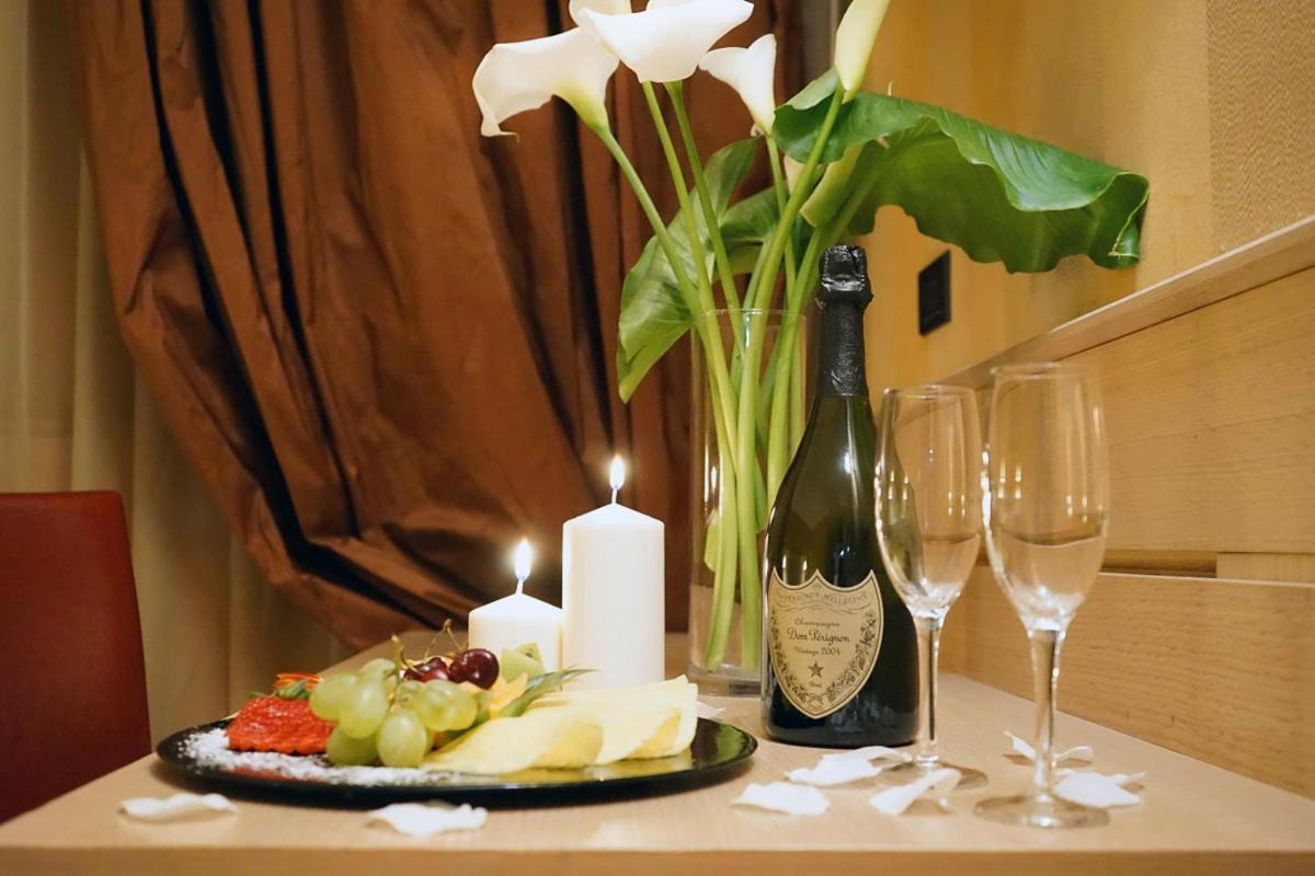 Hotel Incontro アリアーノ・イルピーノ エクステリア 写真